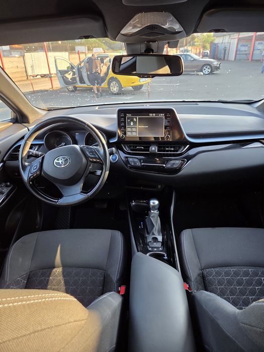 TOYOTA C-HR 2022 — imagine 5