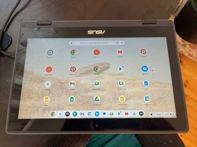 Лаптоп / Таблет ASUS Chromebook CR1100