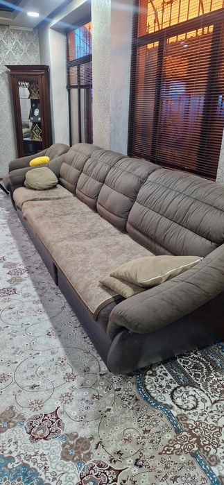 Продам диван длиной 4 метра