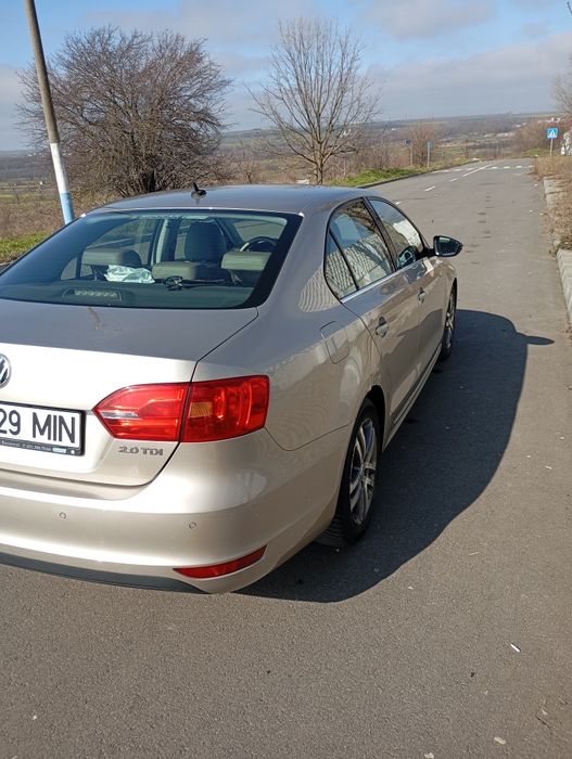 Volkswagen Jetta 2.0 TDI 2013