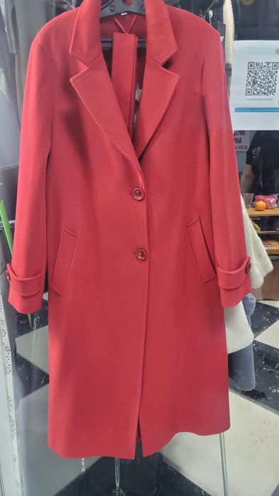 Продам пальто новое