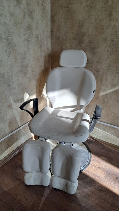 Кресло педикюрное