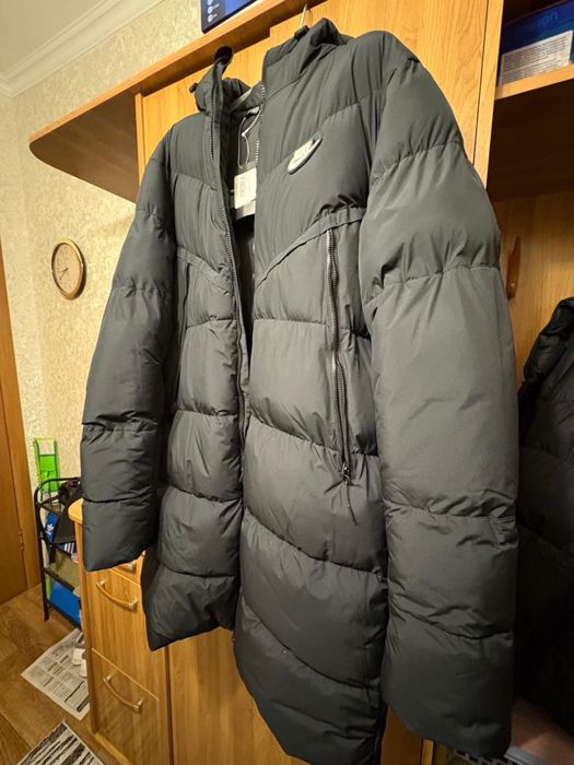 Продам куртку nike