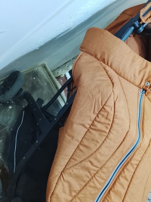 Прогулочная коляска книжка