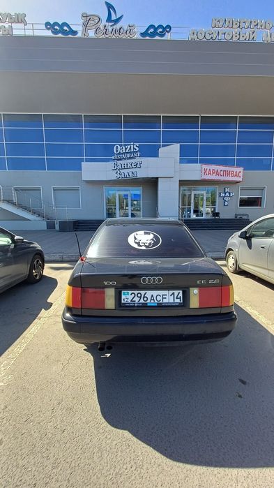 Продам ауди 100с4 2.6