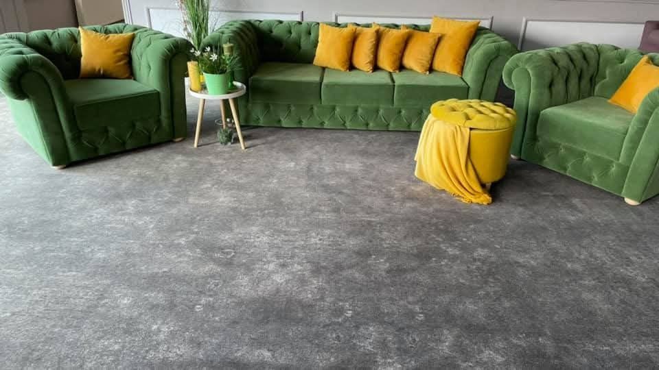 Canapea Chesterfield Cu Două Fotolii