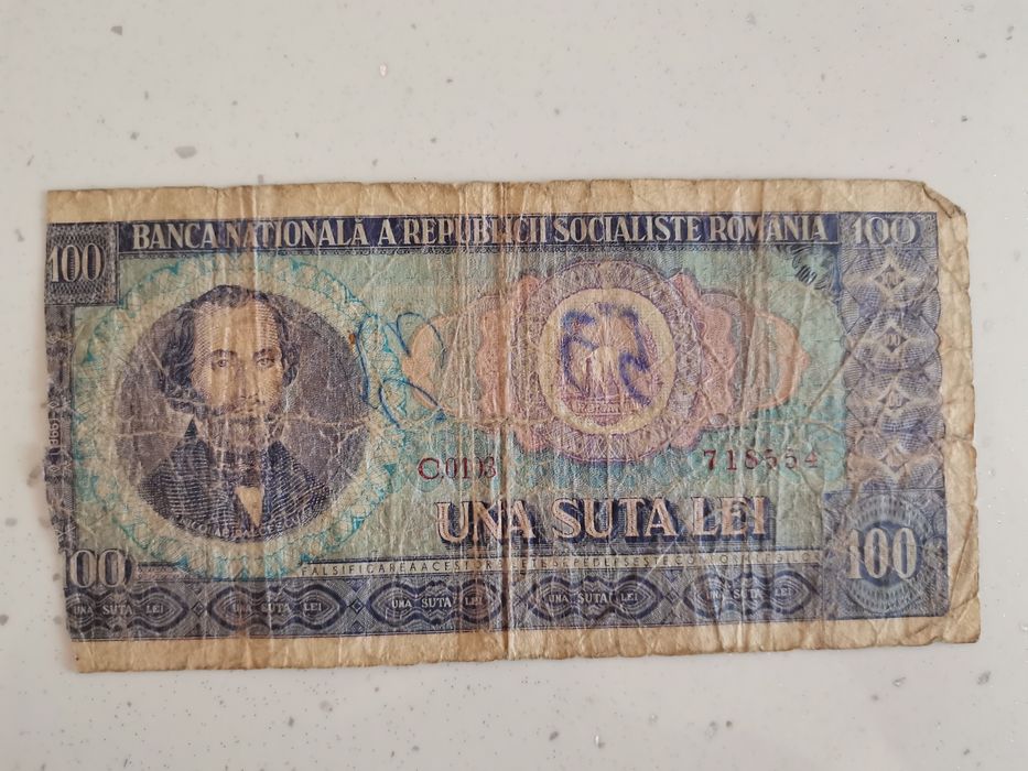 Vând bancnote vechi