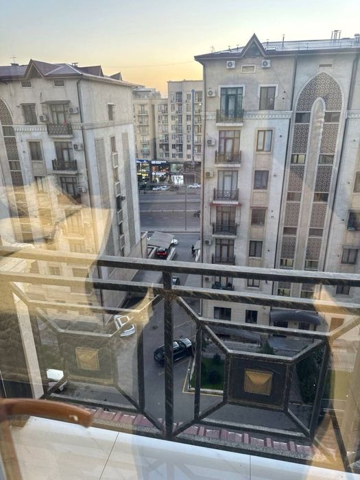 Срочно! 2/7/9 Мирзо Улугбек, ЖК Real House, мебель техника, 42м2