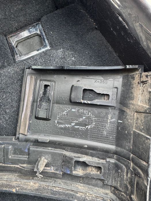 Вежда Audi Q5, предна дясна