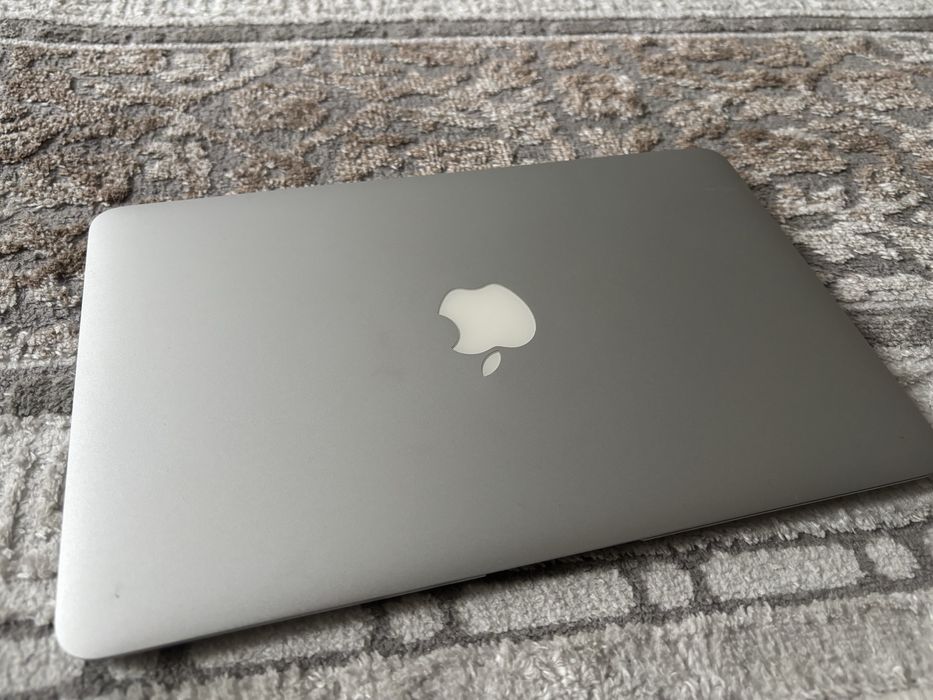 Продам MacBook Air