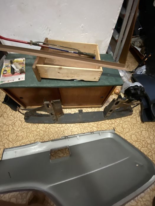 Части за LADA2105 , цената подлежи на коментар