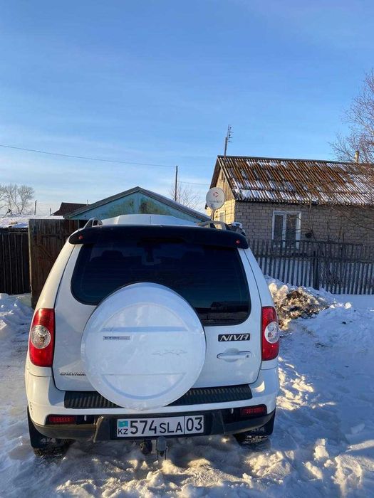 Нива шевролет машина