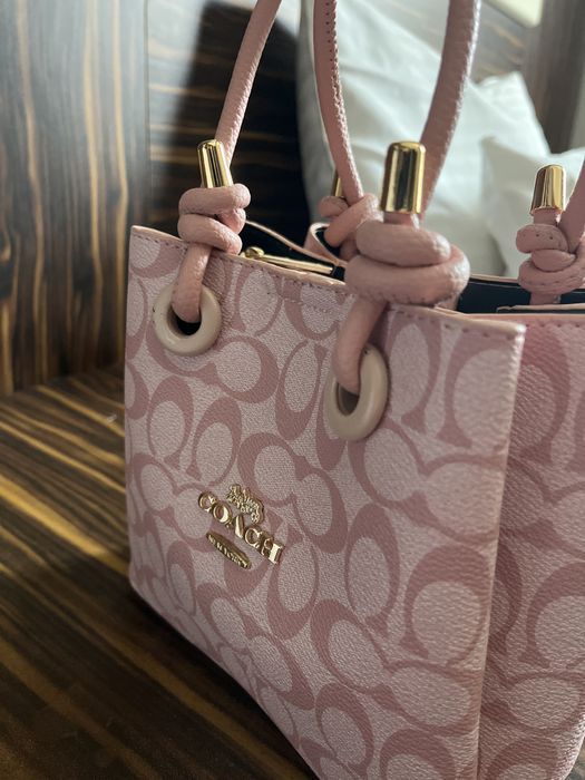 Розова coach mini bag