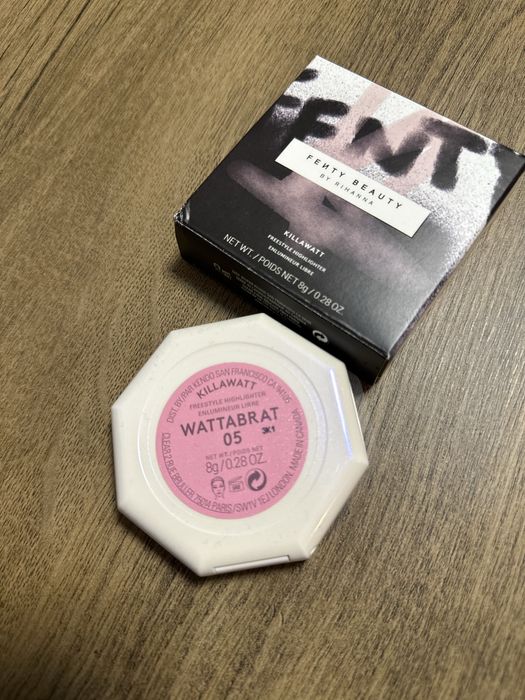Хайлайтър Fenty beauty Wattabrat