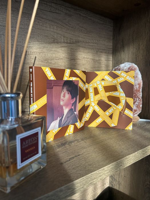 SEVENTEEN 6th Mini Album 'YOU MADE MY DAWN' (Eternal Sunshine Ver.)