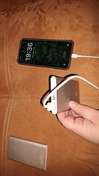 2 baterii externe 10000 MAH cu probleme