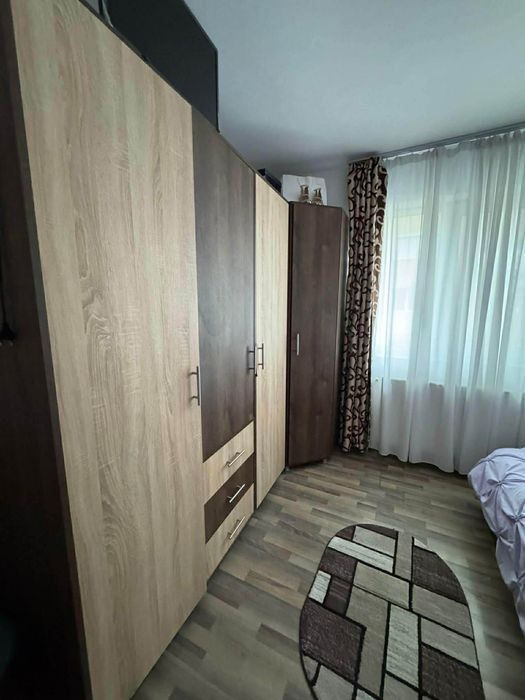 Inchiriez aparament 2 camere - Targu Jiu (Aleea Plopilor)