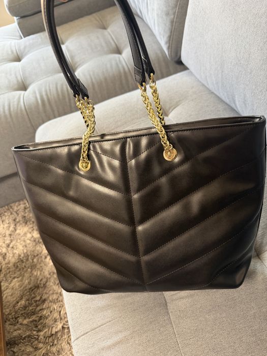 Дамска черна чанта Guess