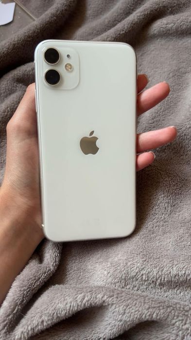 iPhone11 100% батерия