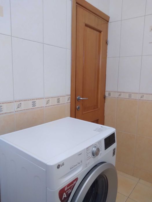 Garsoniera Calea Calarasilor, bloc mixt