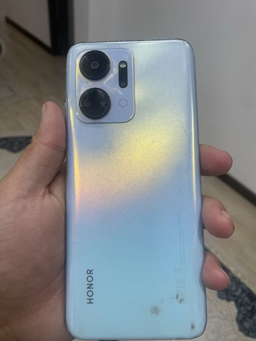 Продам телефон хонор