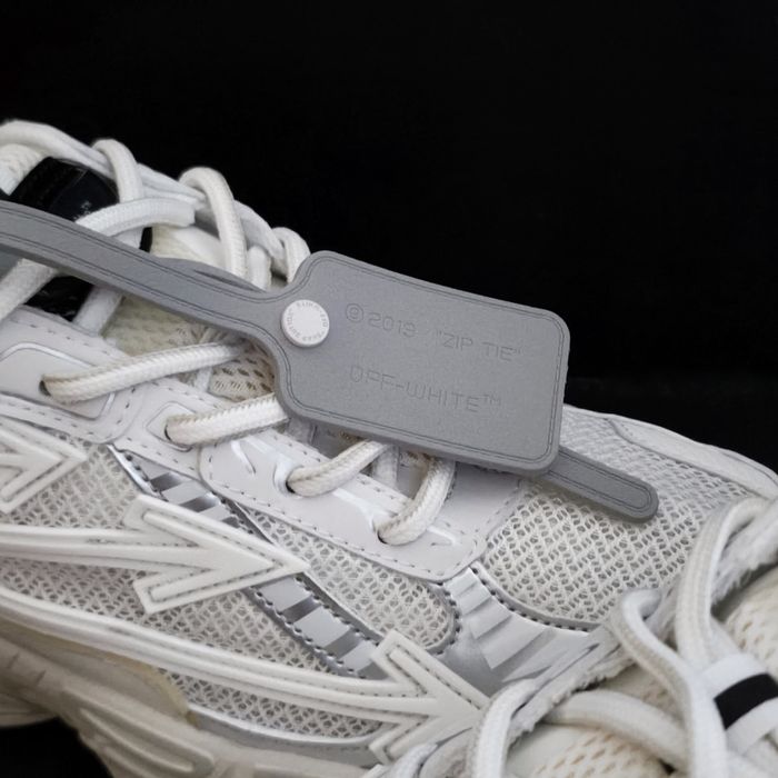 OFF-WHITE Be Right Back