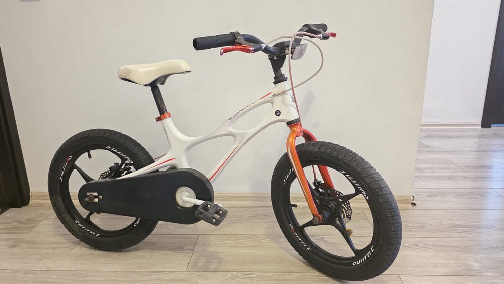 Bicicleta Copii Royal Baby Space Shuttle 16 inch