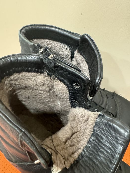 Продам зимние ботинки