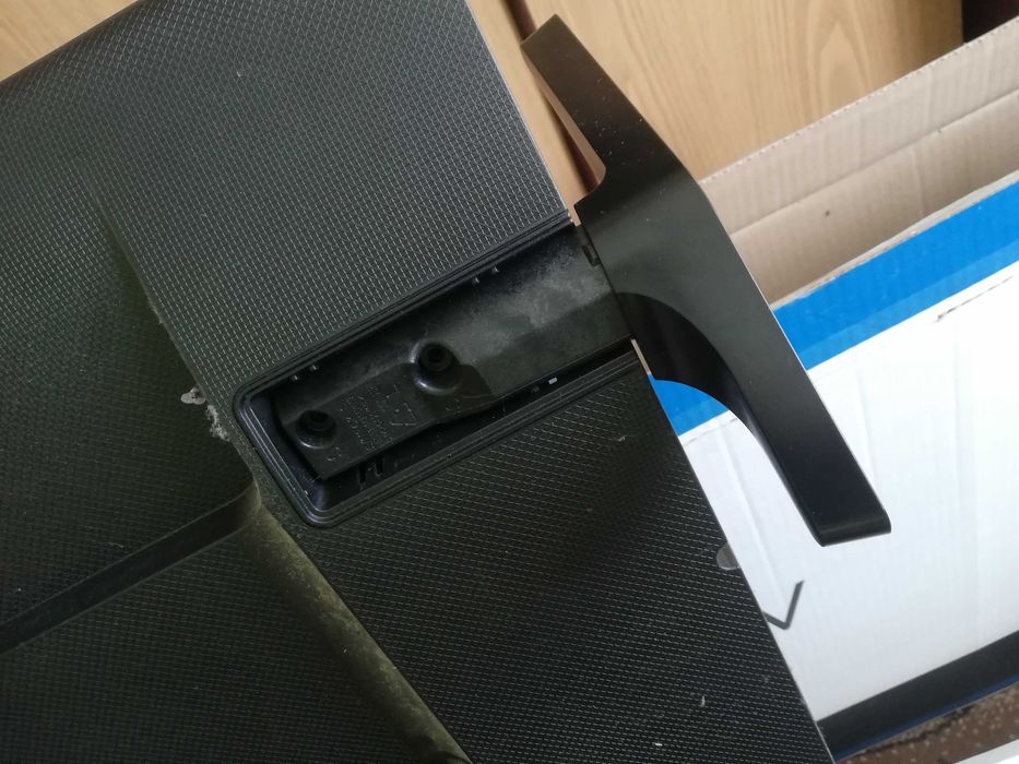 Телевизор Samsung UE40J5000AW за части