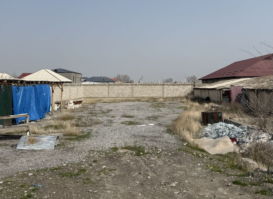 Аренда участка 40м*18м есть возможность построить ангар, навес