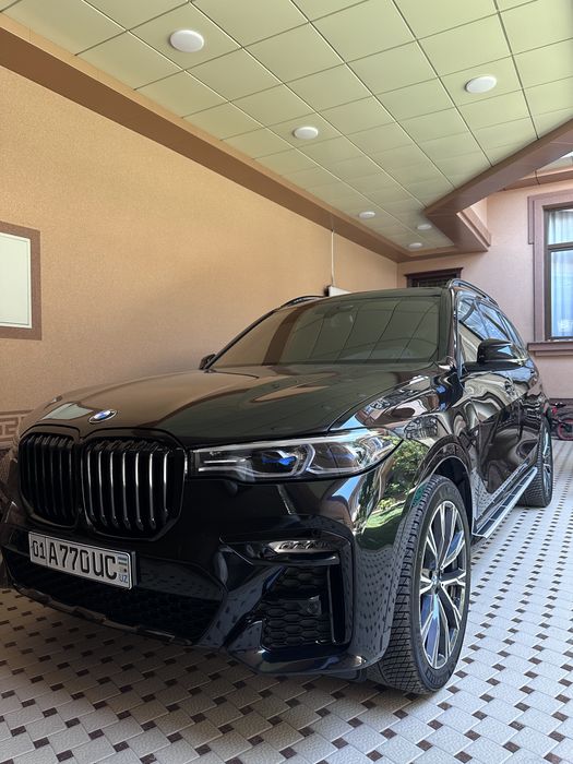BMW X7 xdrive50i 4.4L