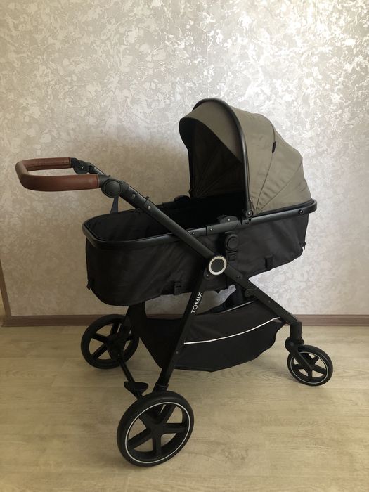 Коляска детская TOMIX