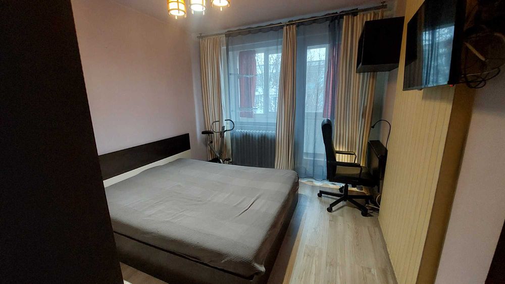 Apartament 3 camere de vanzare