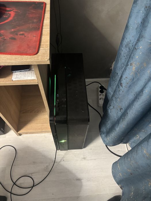 Vand Pc Gaming Myria. Gtx 1660 super. 32 gb de ram ddr 4 corsair.