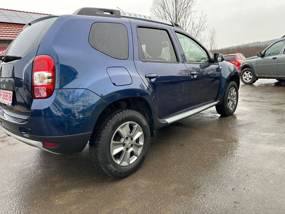 Vând Dacia Duster 4x4