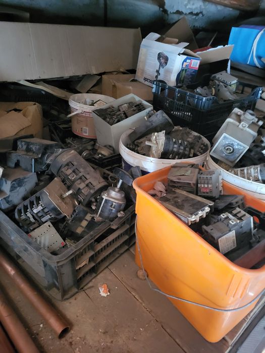 Tablouri electrice,axe circular lampadar din bronz