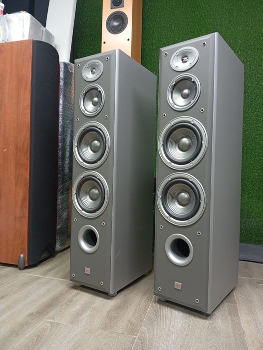 Тонколони JBL Northridge E-80 Silver