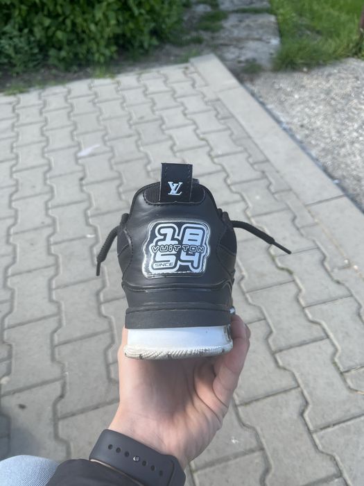 Vand Lv skate putini purtate