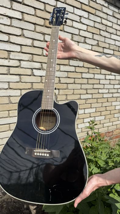 Гитара «Harley Banton»