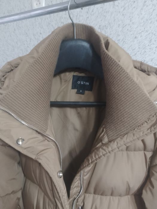 Зимнее пальто и дубленку.