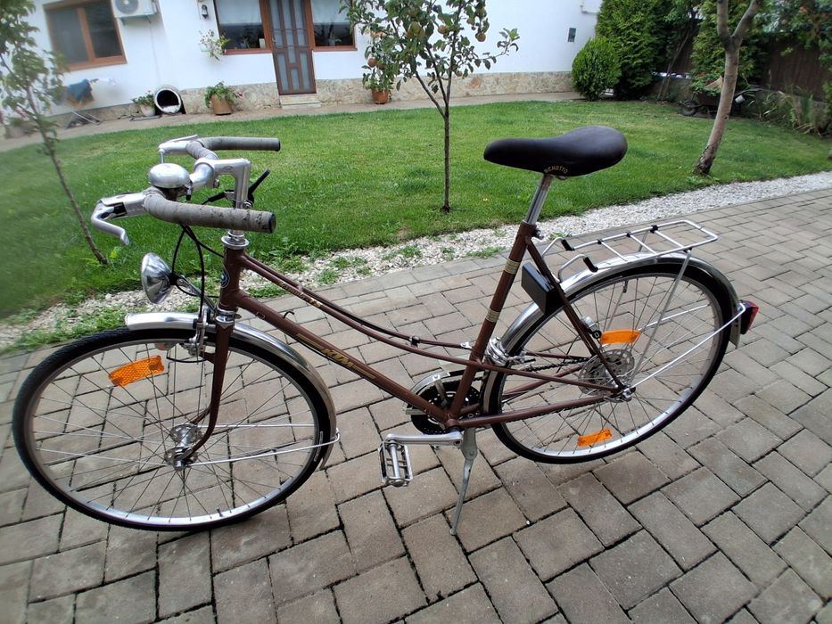 Vând Bicicleta de colecție KTM