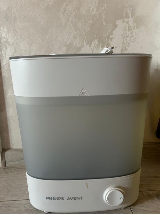 Sterilizator electric pentru biberoane , suzete , etc…