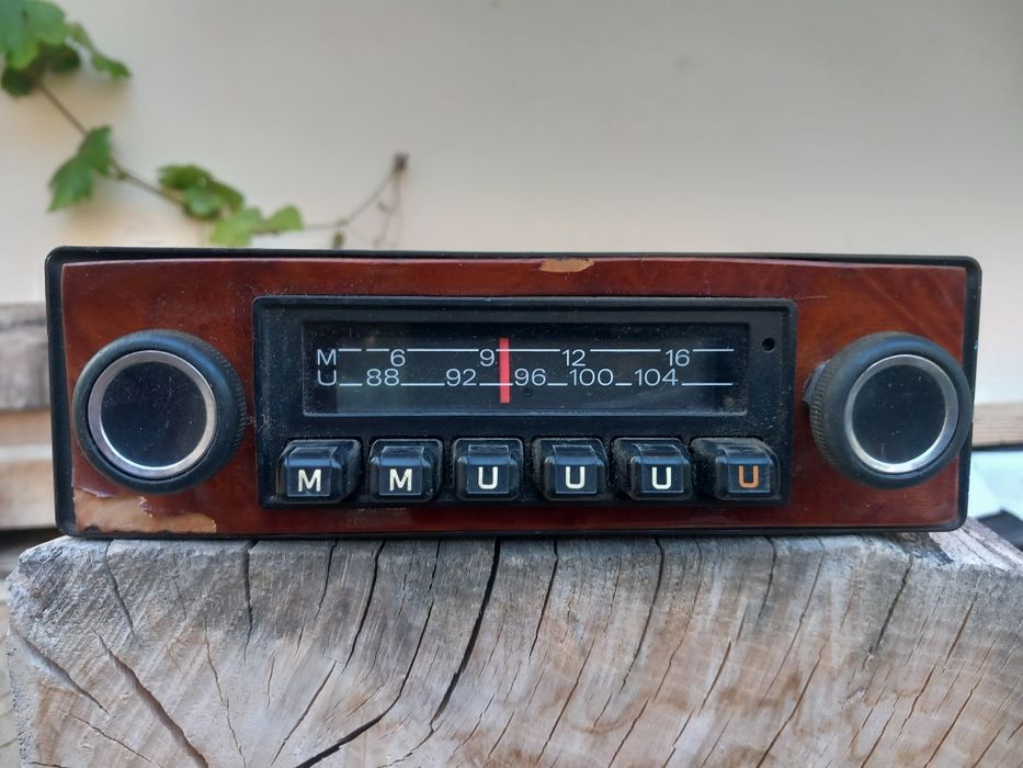 Оригинално ретро радио Grundig