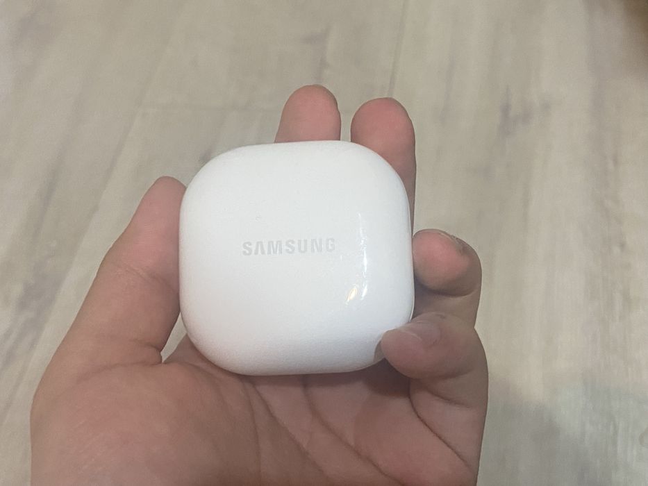 Продам Samsung galaxy buds 2