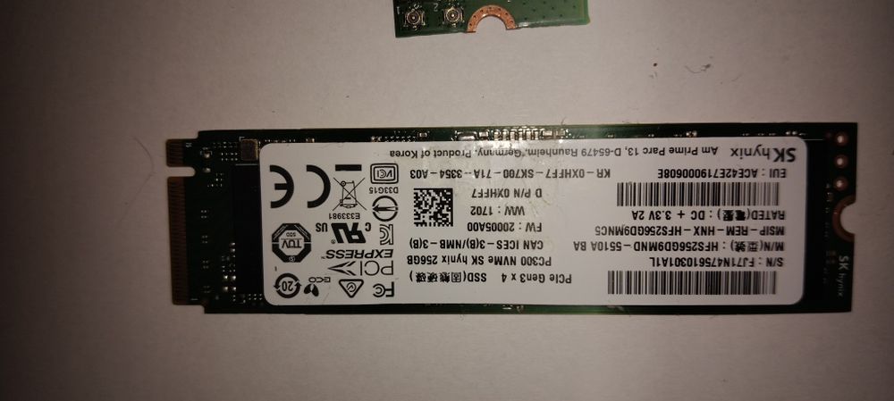 Ssd 256 giga   merge foarte bine