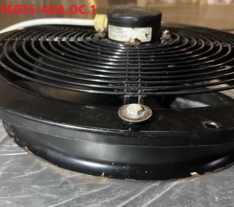 Вентилатори FE035-4DA.0C.1 на ZIEHL-ABEGG