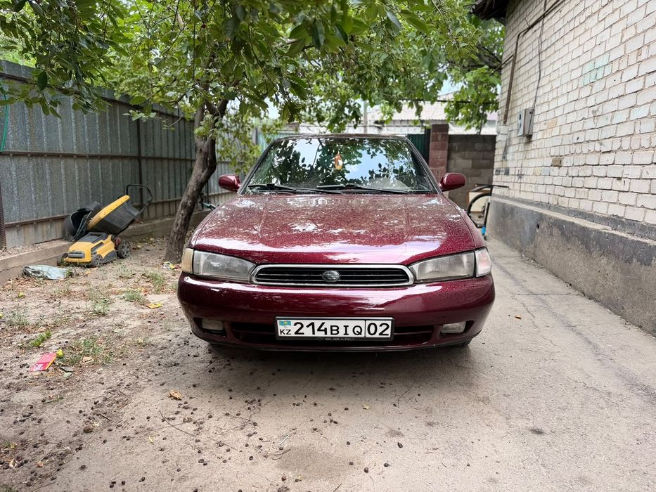 Subaru Legacy седан