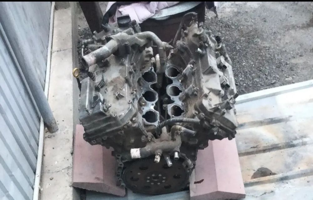 V-образный, 6-целиндровый мотор