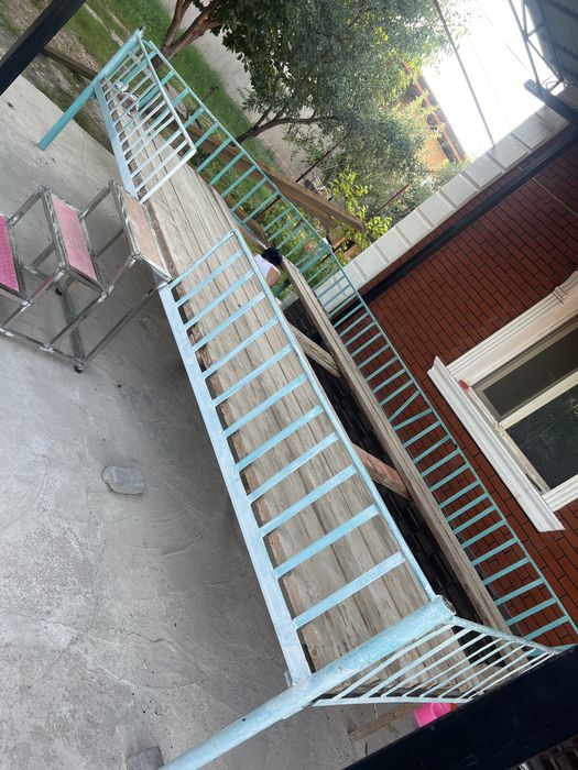 Тапчан 4*2,5 продам