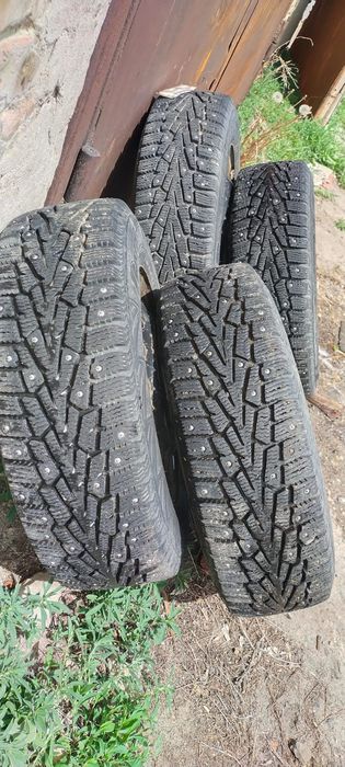 Продам Шипованные Шины с Дисками